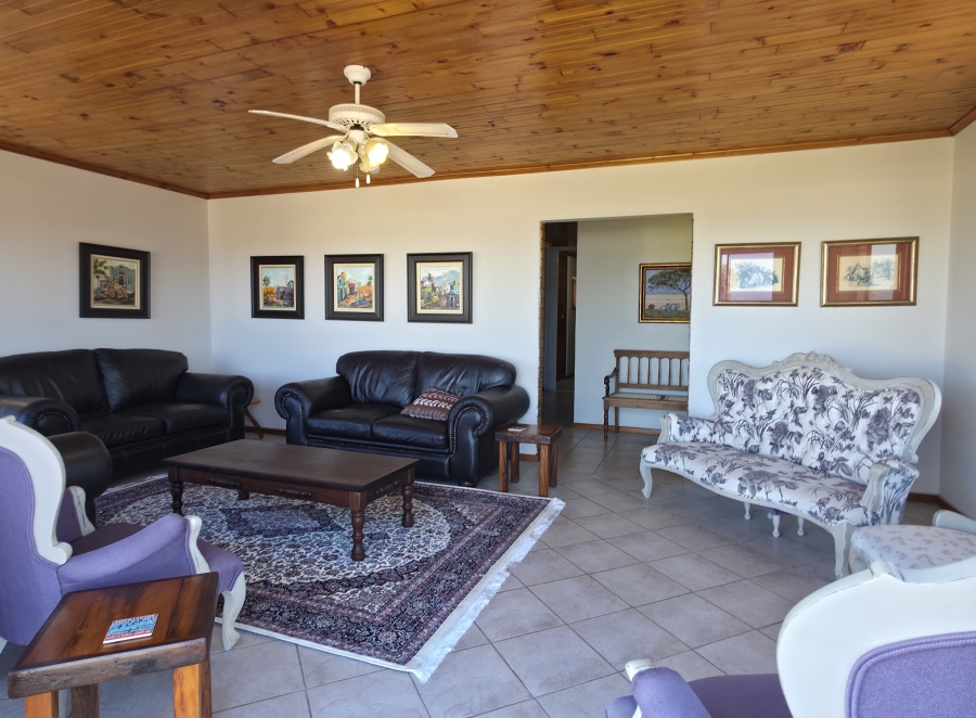 4 Bedroom Property for Sale in Noorsekloof Eastern Cape